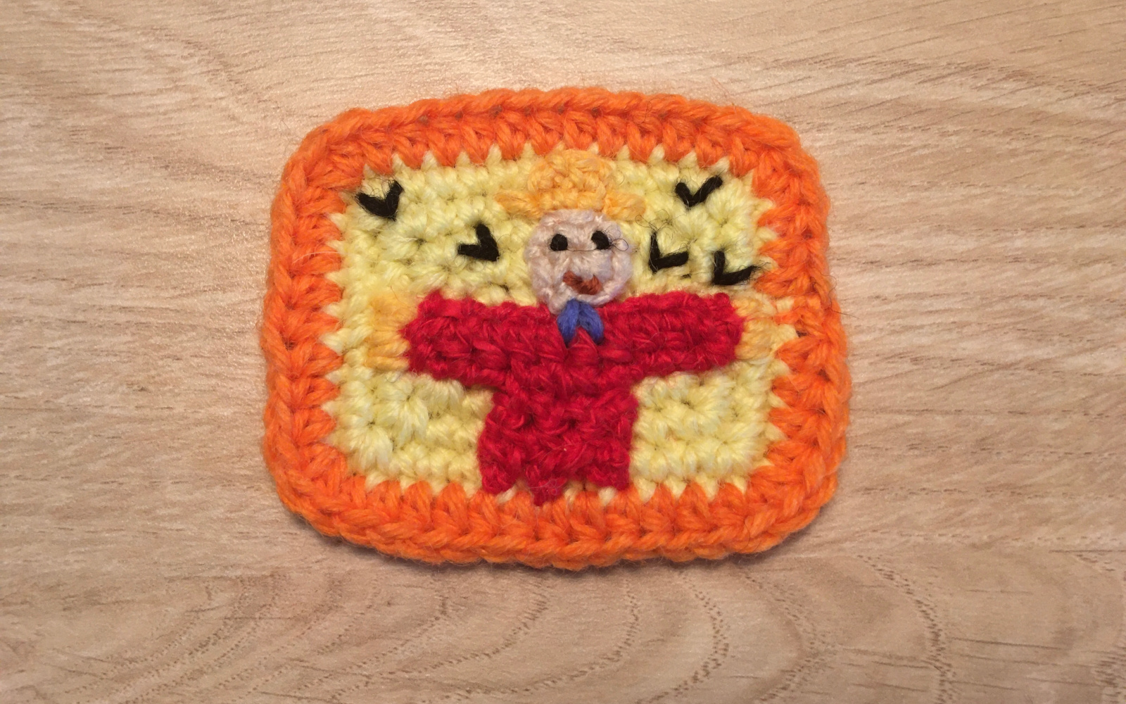 solmuteoriaa-hey-duggee-scarecrow-badge-crochet-pattern